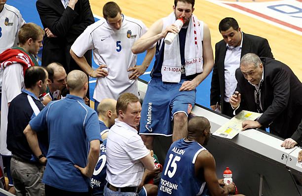 历史对比与 历史对比与