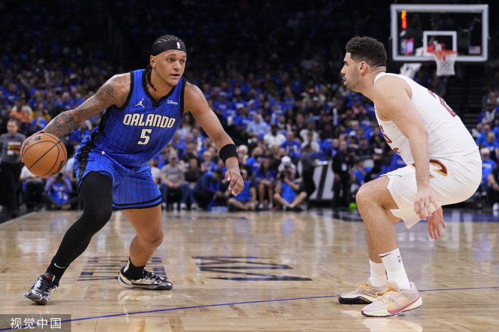 牌抗议事件 牌抗议事件