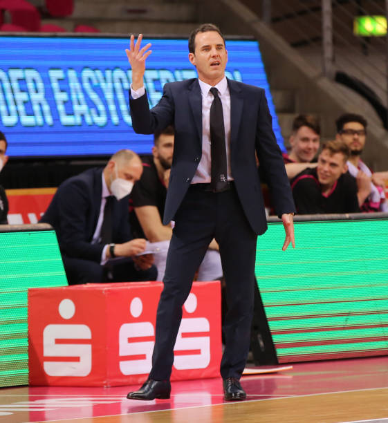 持续保持竞 持续保持竞