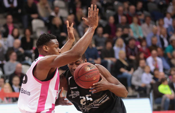 步赛事的魅 步赛事的魅